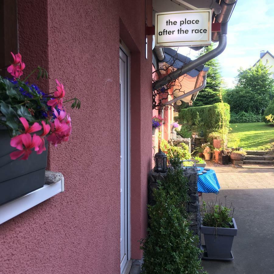 The Place After The Race B&B Müllenbach Exteriör bild
